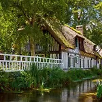 Hibiscus Bed & Breakfast