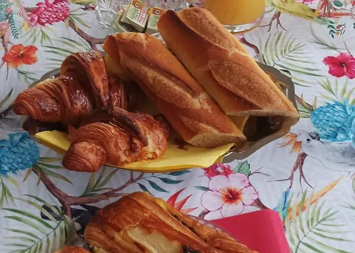 Hibiscus Bed & Breakfast 3*